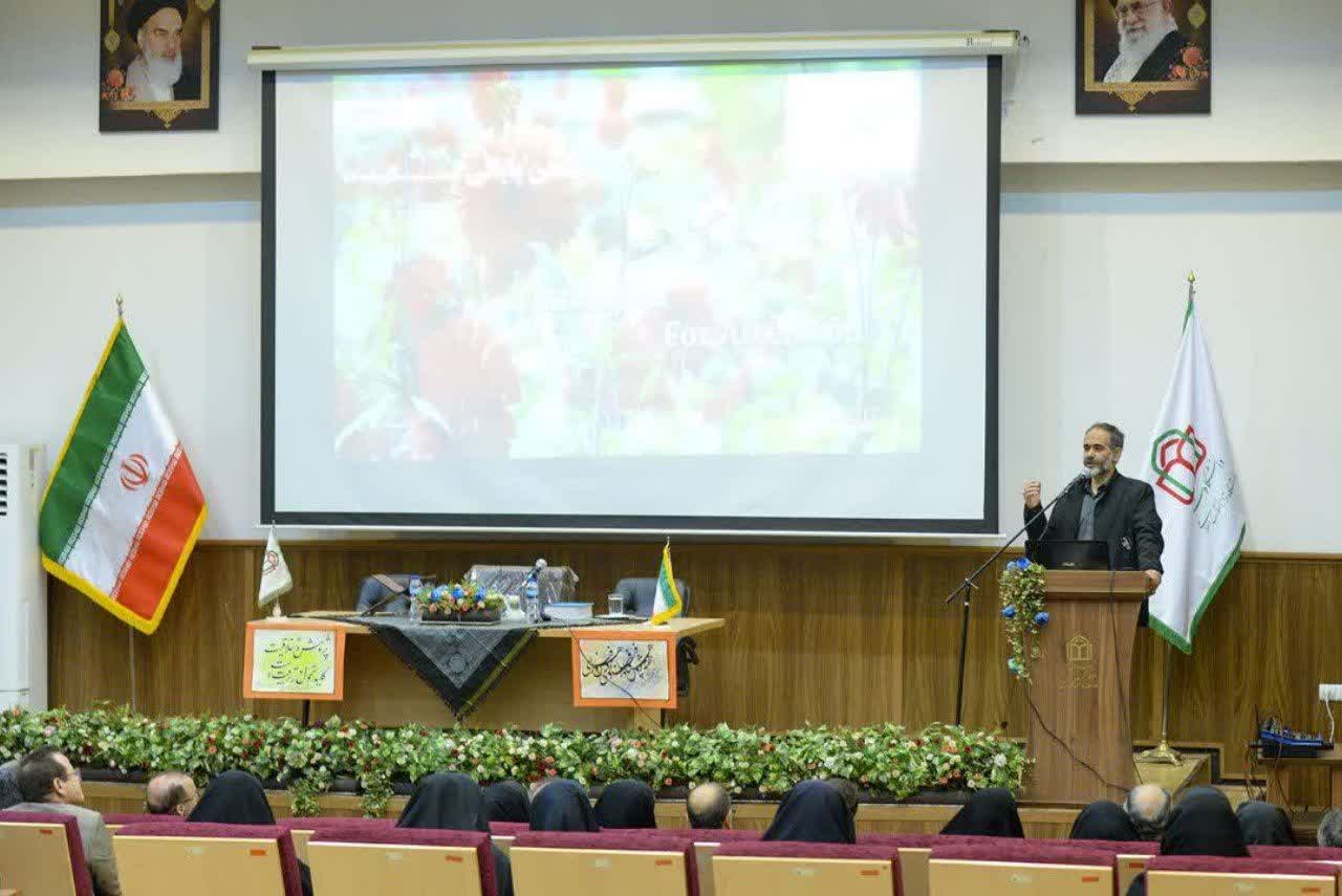 بازنگری در سیاست خودکفایی کشاورزی خط قرمز است / مجلس در برابر افزایش وابستگی غذایی میایستد