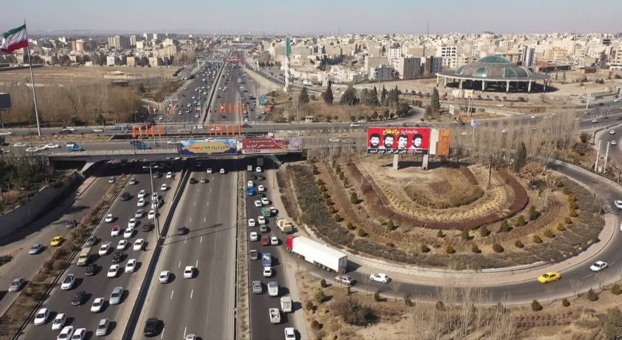 ثبت حدود ۱۶ میلیون تردد در محورهای مواصلاتی استان البرز طی دی‌ماه / کاهش نسبی آمار ورود و خروج خودروها