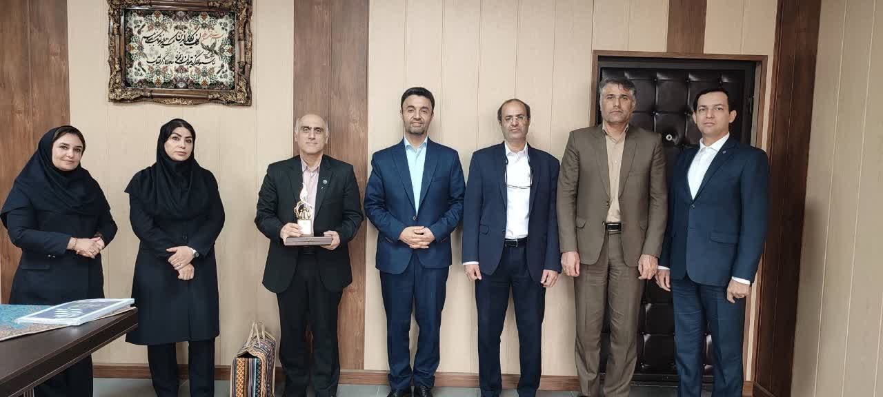 تجلیل از کارفرمای نمونه کشوری استان البرز/کارفرمایان خوشحساب، بازوی توانمند سازمان هستند