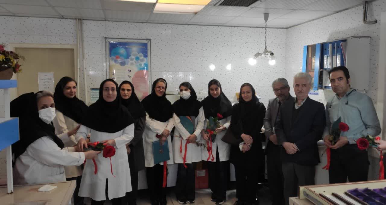 کارکنان آزمایشگاه ها با دانش و تخصص خود، نقش چشم های درمانگر را دارند