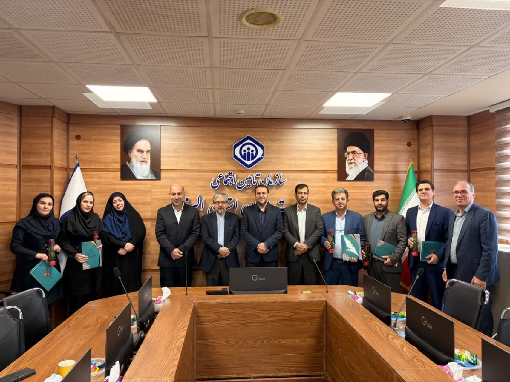 کارکنان ارتباطات و روابط عمومی نقش کلیدی در زنجیره خدمترسانی بر عهده دارند